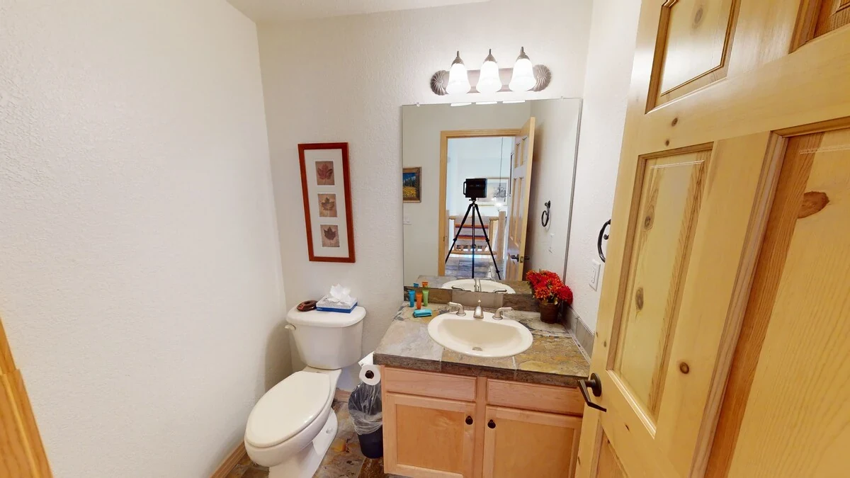 Riverview, powder room, riverfront luxury vacation rental in Silverthorne, Colorado