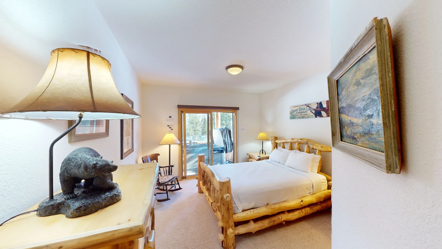 Riverview, lower-level double bedroom, riverfront luxury vacation rental in Silverthorne, Colorado