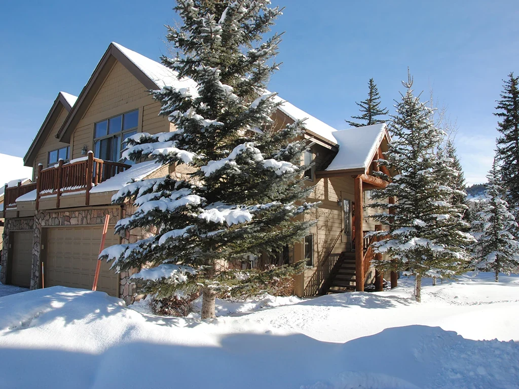 Riverview, winter, riverfront luxury vacation rental in Silverthorne, Colorado